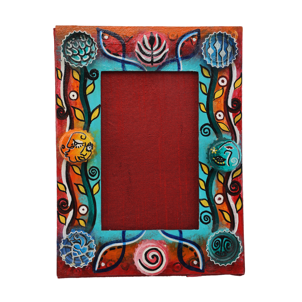 Indha Hand Painted Photo Frame | Handcrafted Photo Frame | Unique Design Photo Frame | Picture Frame | Sustainable Bottle Cap Crown Photo Frame | Multicolor Photo Frame | Eco-Friendly | Abstract Face Design Photo Frame | Gifting | Corporate Gifting |